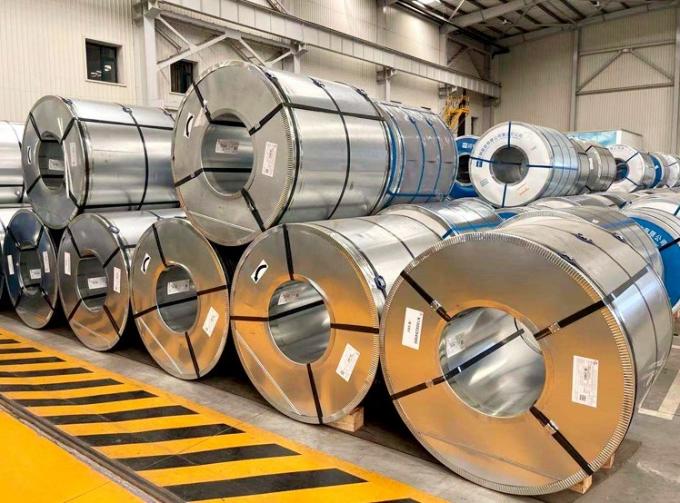 De acero galvanizada arrolla Dx51d Z100 galvanizó las tiras de acero arrolla